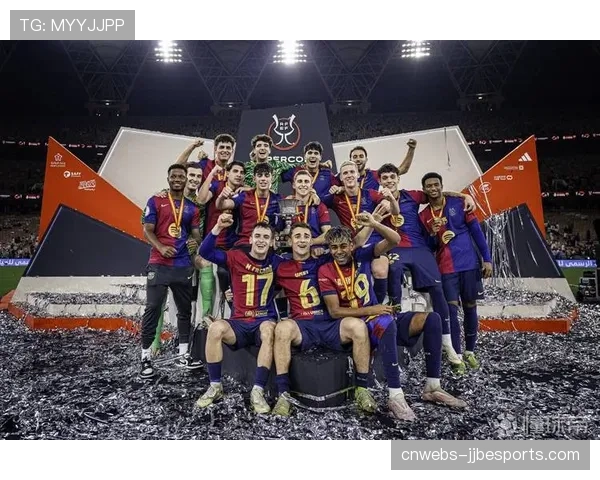 巴塞罗那俱乐部为梯队小将亚马尔的16岁生日举办特别庆祝活动